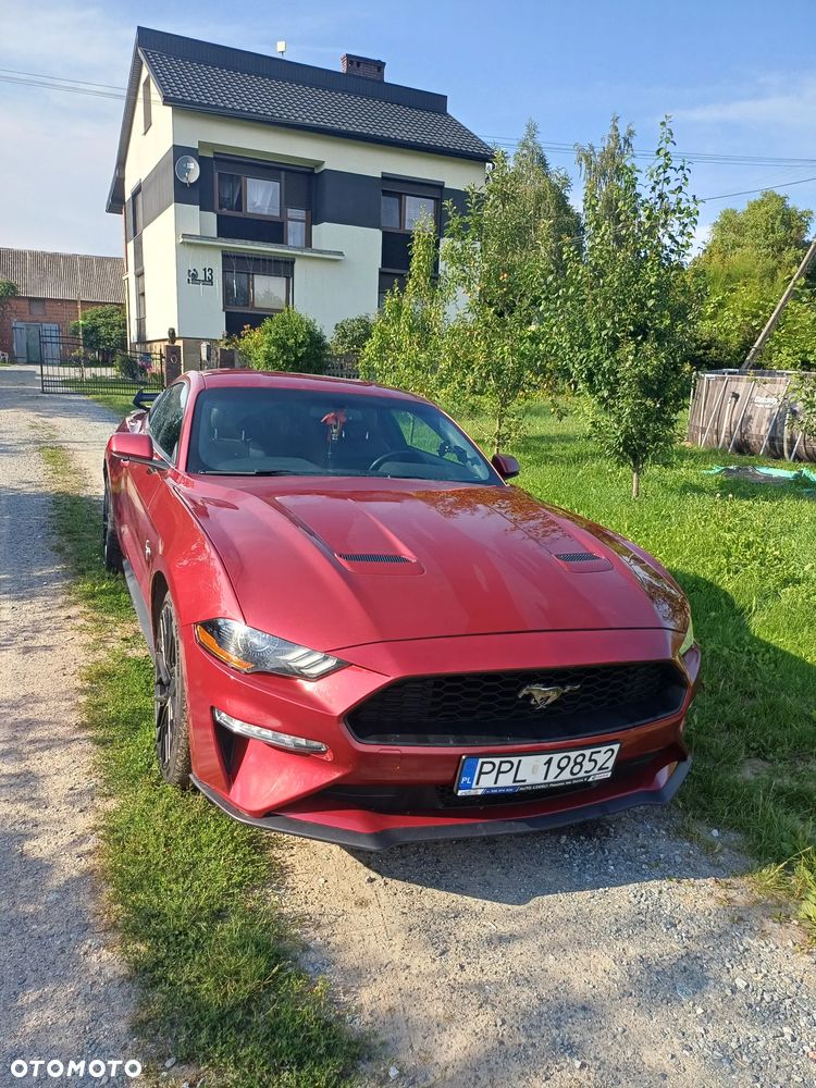 Ford Mustang - 1