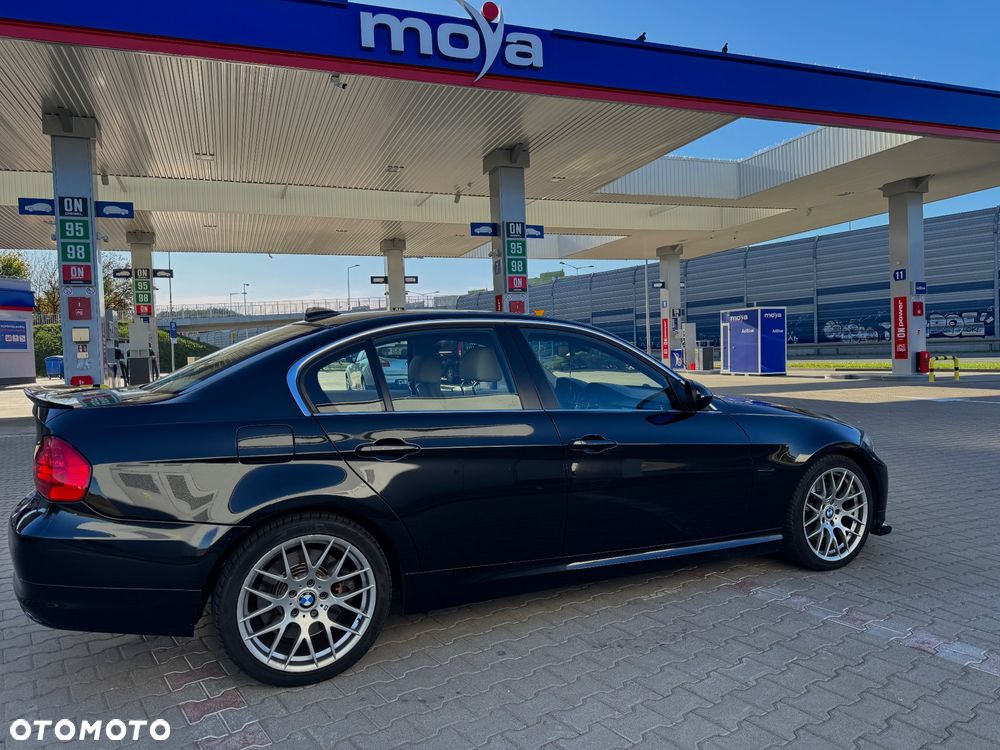 BMW Seria 3 330i xDrive - 7