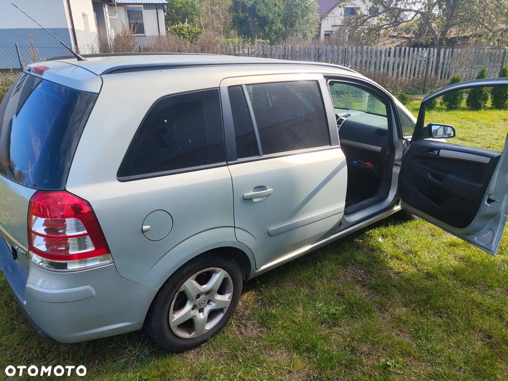 Opel Zafira - 3