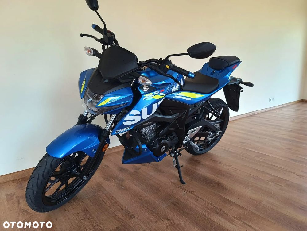 Suzuki GSX - 3