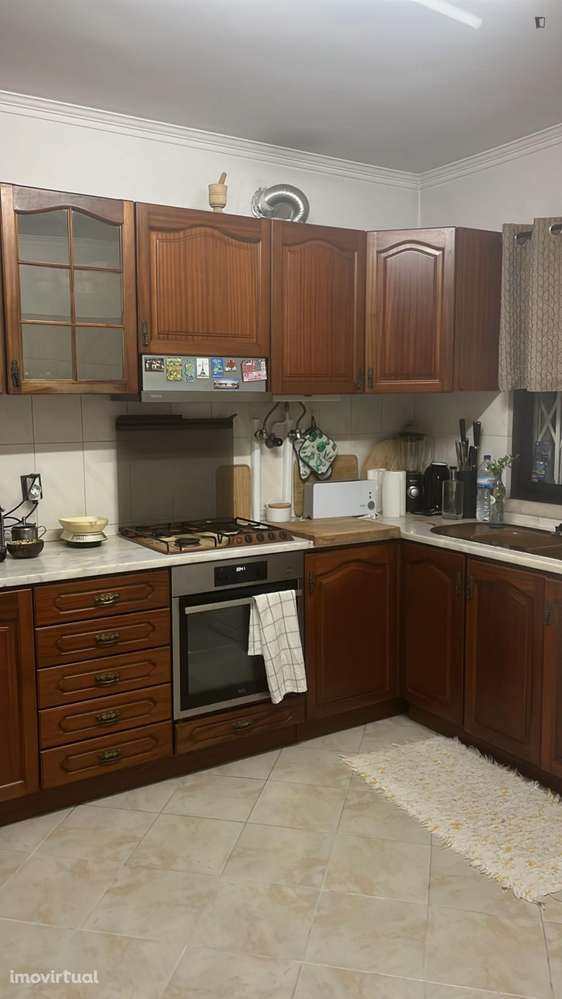 Quarto - localizado em Lisbon - Grande imagem: 4/8