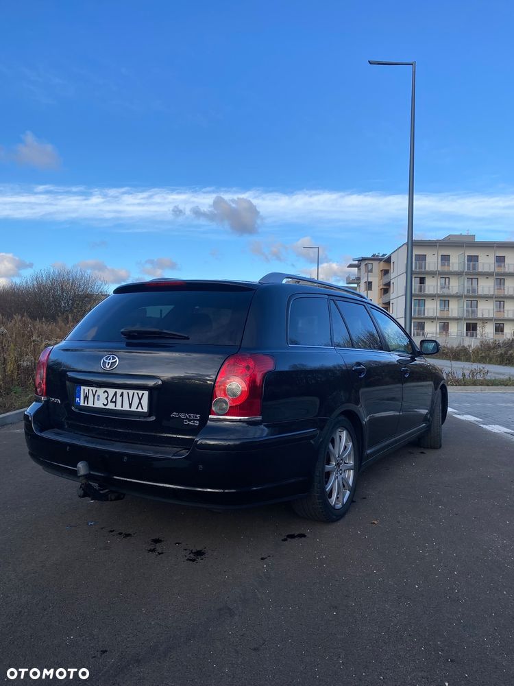 Toyota Avensis - 7