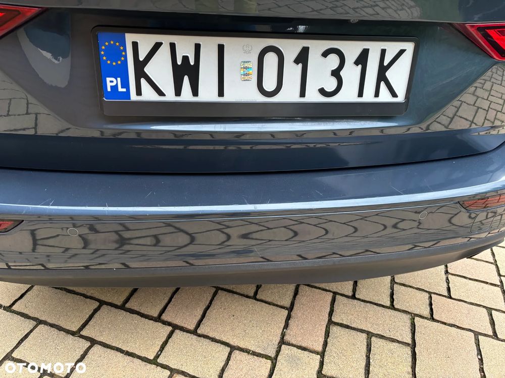 Volvo V60 B4 D Momentum - 27