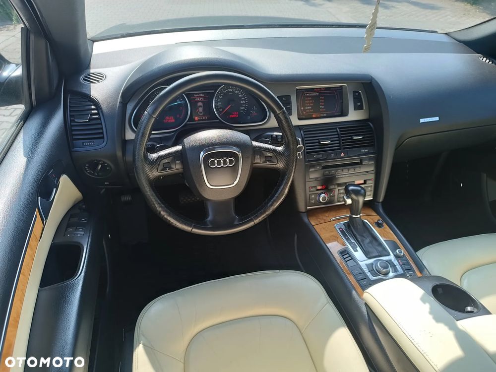 Audi Q7 4.2 FSI Quattro Tiptronic - 13