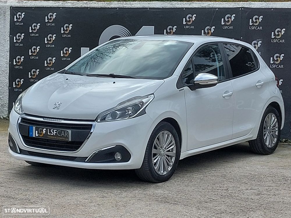 Peugeot 208 1.6 BlueHDi Style - 1