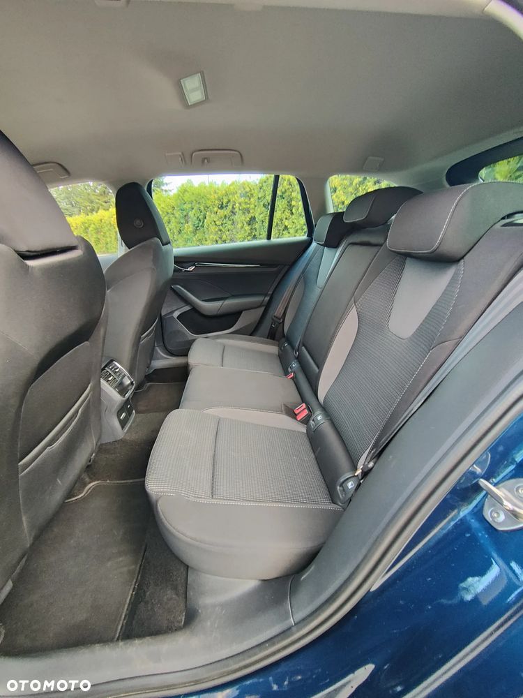 Skoda Octavia 2.0 TDI Clever - 22