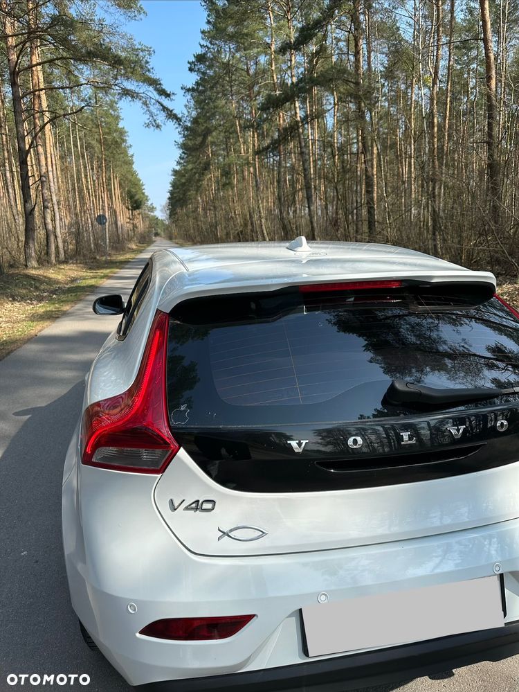 Volvo V40 D3 Kinetic - 9
