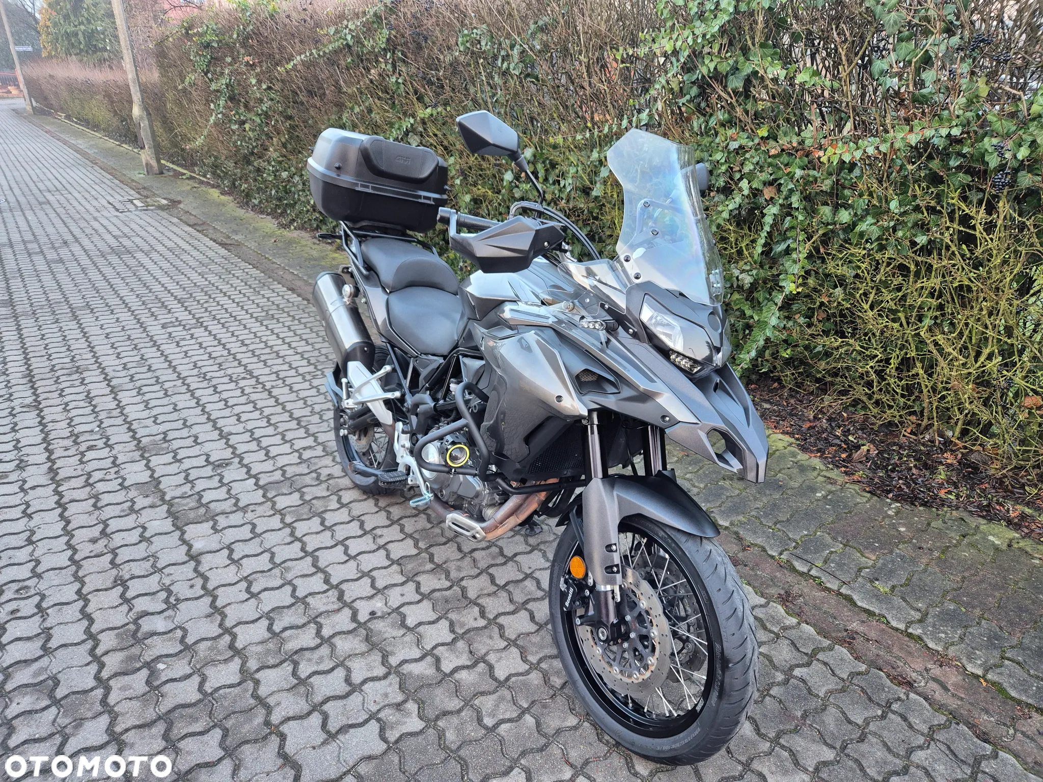 Benelli TRK 502X - 19