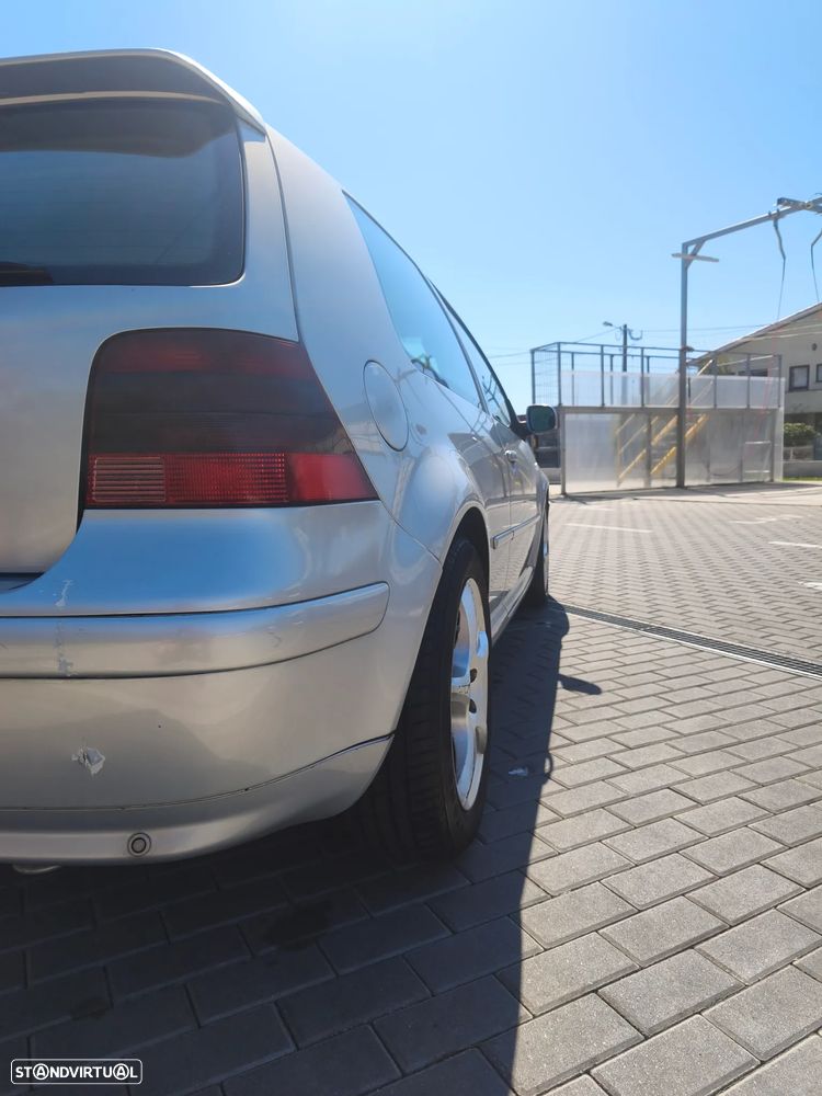 VW Golf 1.9 TDi 25 Anos - 8