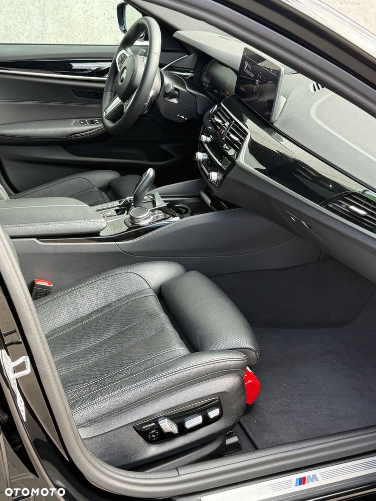 BMW Seria 5 540i xDrive mHEV M Sport sport - 11