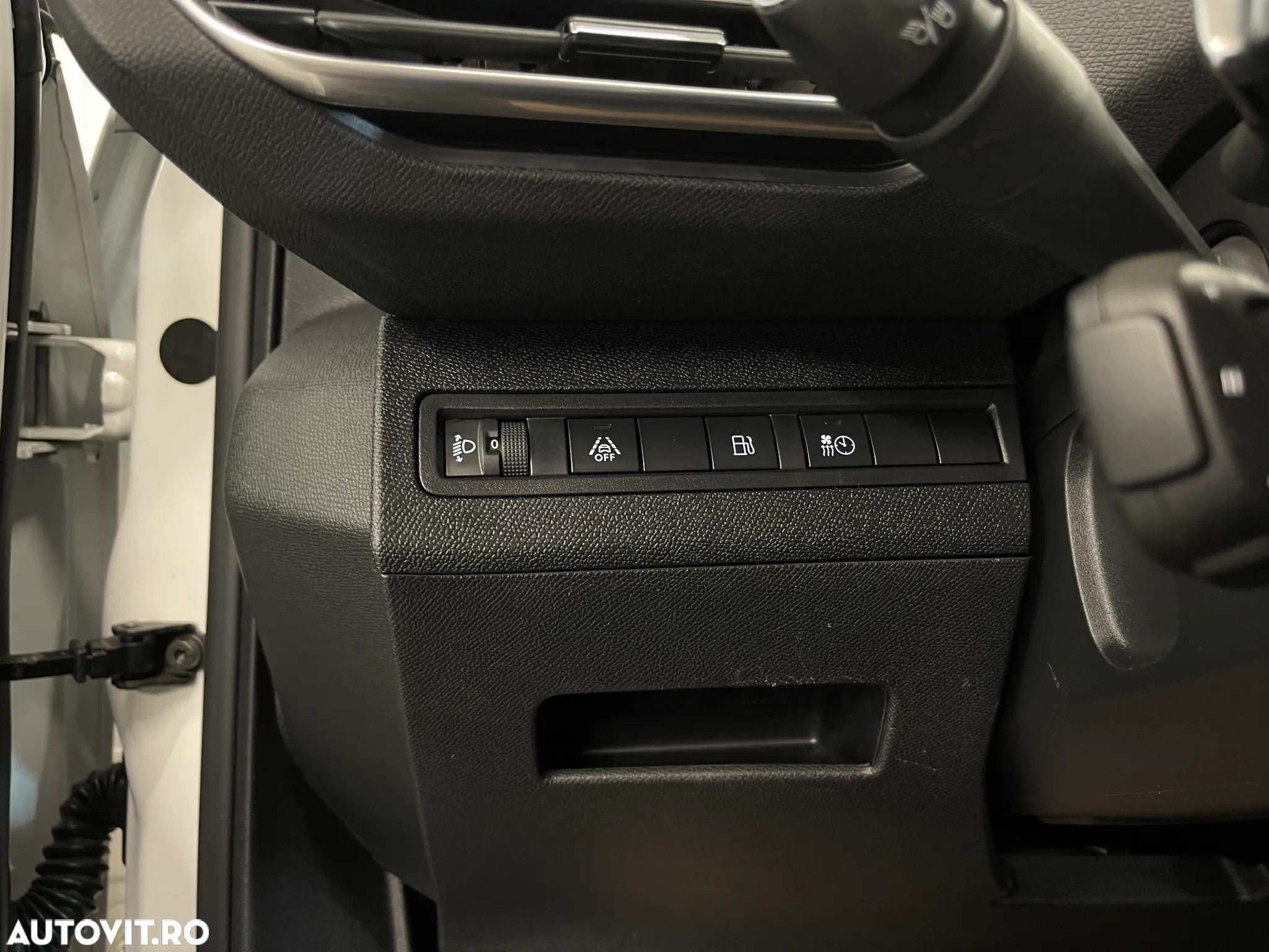 Peugeot 3008 Plug-In Hybrid 225 e-EAT8 Allure Pack - 31