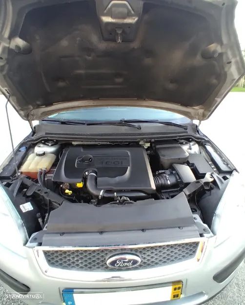 Ford Focus SW 1.6 TDCi Titanium 17 - 21