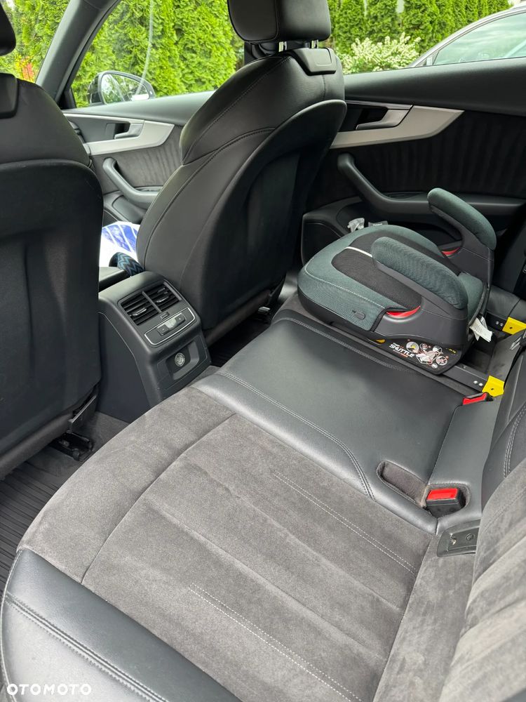 Audi A4 Limousine 40 TFSI S tronic - 14