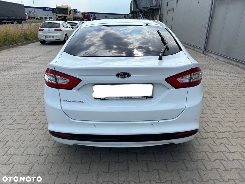 Ford Mondeo 2.0 TDCi Titanium PowerShift - 4