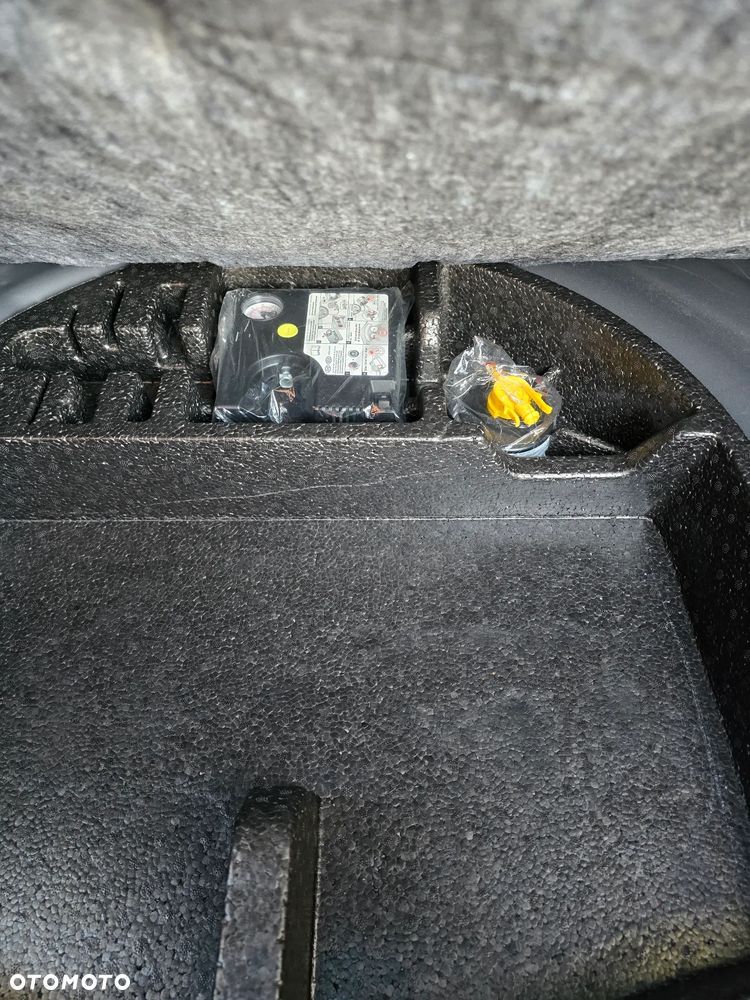 Kia Ceed - 27