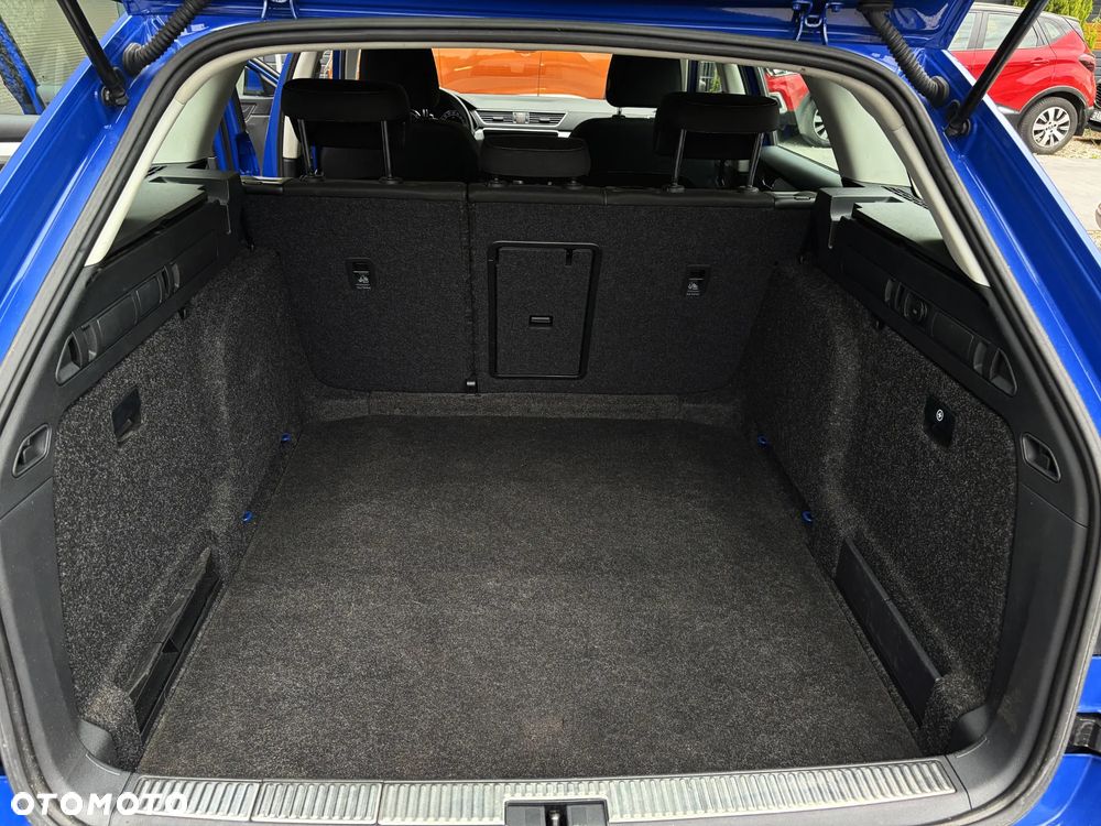 Skoda Superb 1.6 TDI Ambition DSG - 38