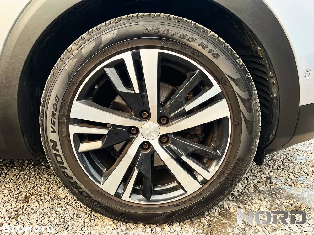 Peugeot 3008 PureTech 130 Stop & Start GPF EAT8 Allure - 11