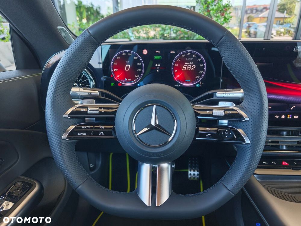 Mercedes-Benz CLA - 14