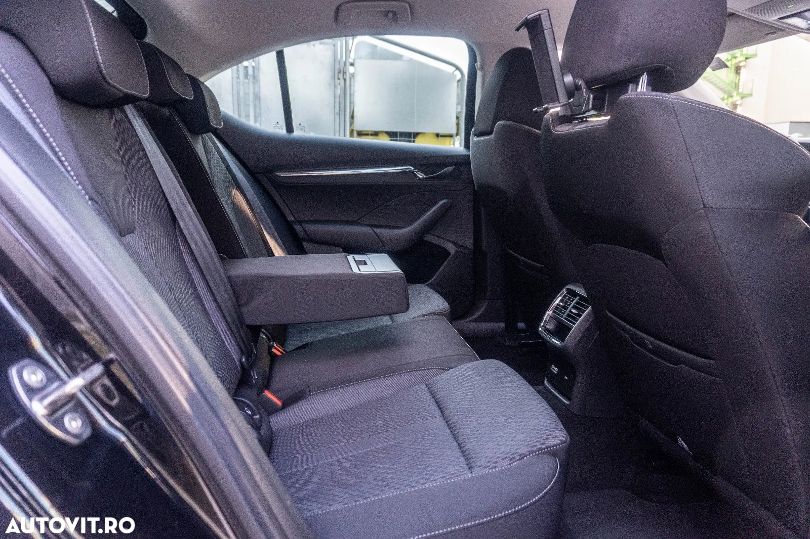 Skoda Octavia 2.0 TDI DSG Premium Edition - 28