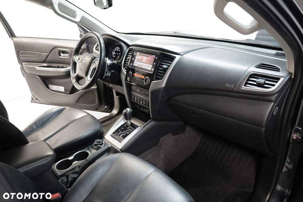 Mitsubishi L200 - 14