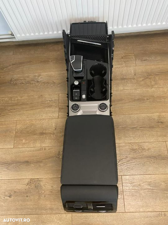 Consola - VW TOUAREG CR7 - 6