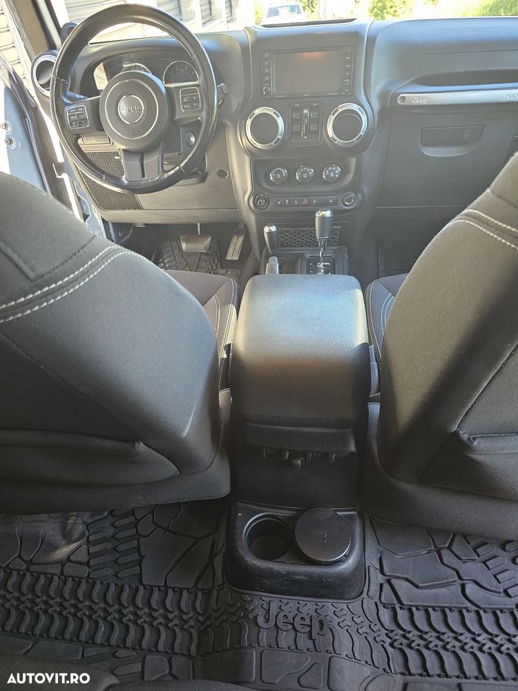 Jeep Wrangler 2.8 CRD AT Rubicon - 9