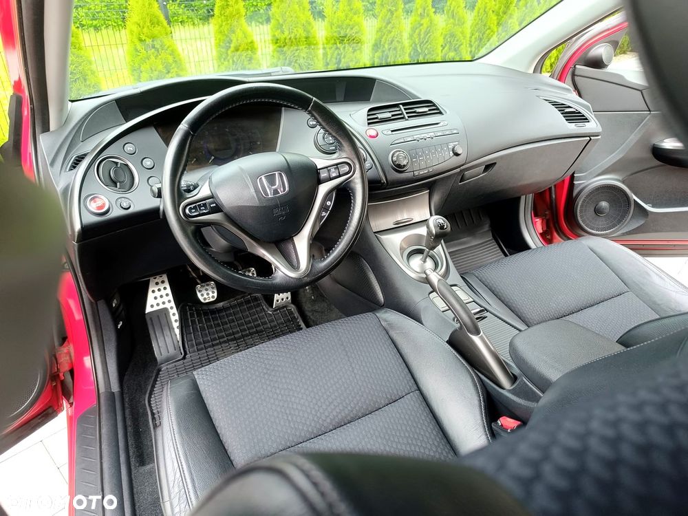 Honda Civic 1.8 Sport - 10