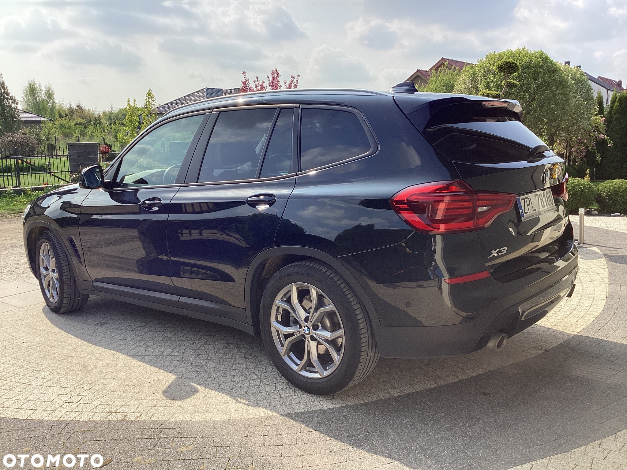 BMW X3 xDrive20i Advantage - 4
