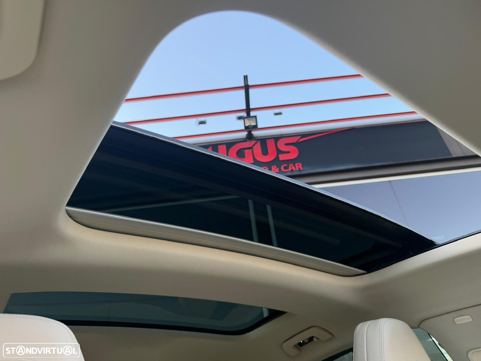 Porsche Panamera 4 E-Hybrid - 21