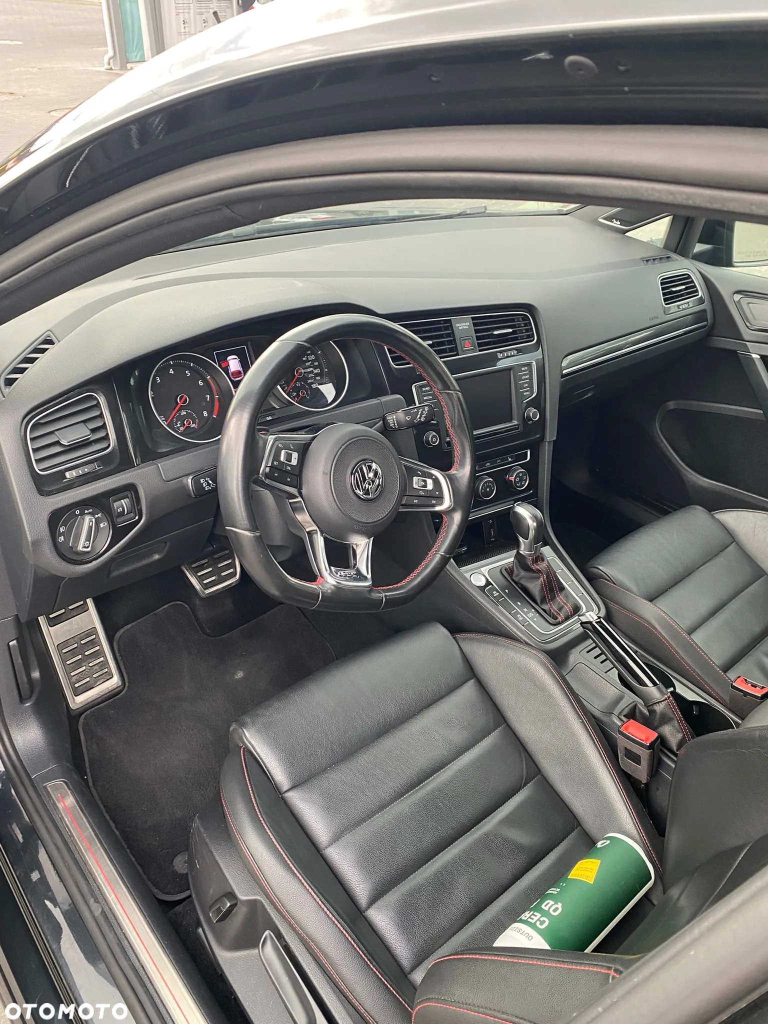 Volkswagen Golf VIII 2.0 TSI GTI DSG - 24