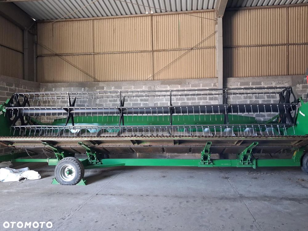 John Deere T670 - 10