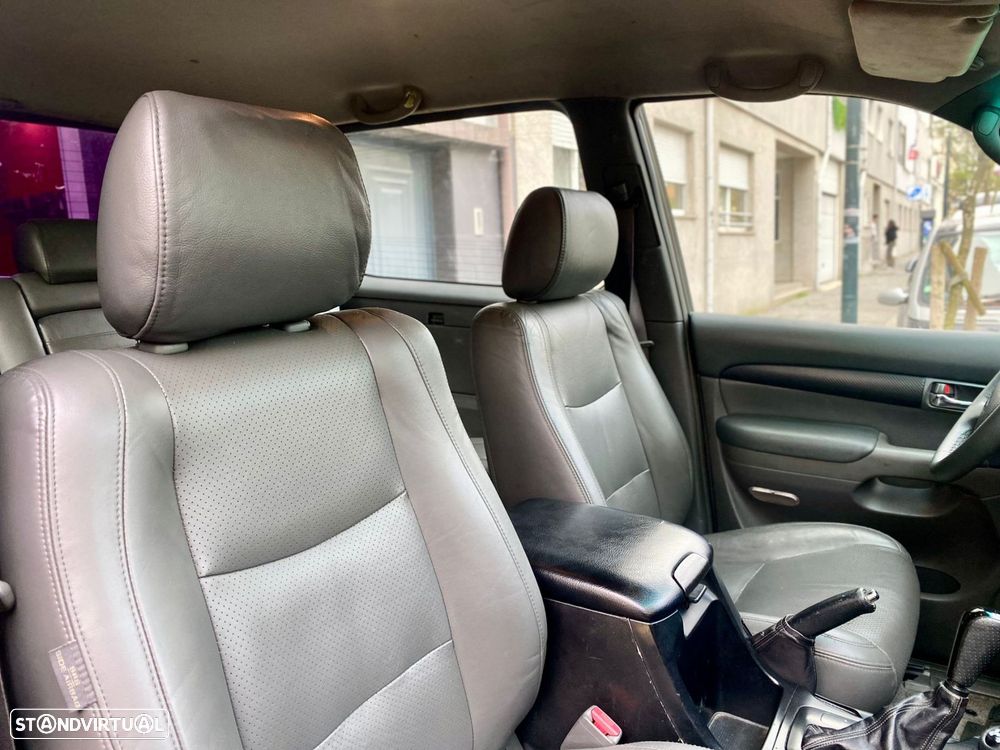 Toyota Land Cruiser 3.0 D-4D Std. Aut - 24