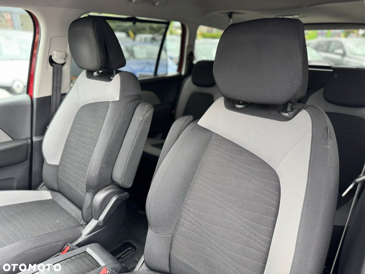 Citroën C4 Grand Picasso - 25