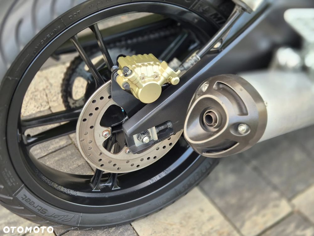 Yamaha R125 - 13