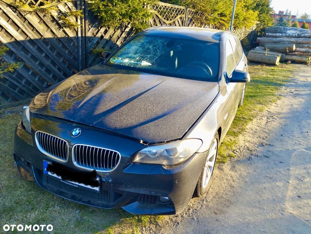 BMW Seria 5 525d xDrive Sport-Aut - 2