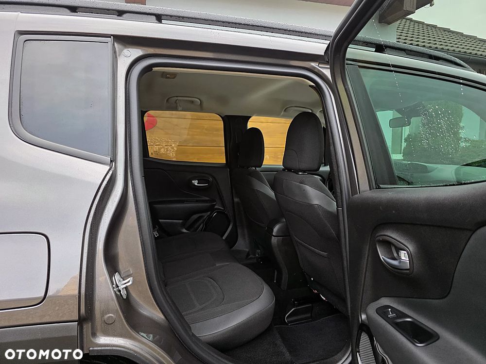 Jeep Renegade 1.4 MultiAir Night Eagle - 21