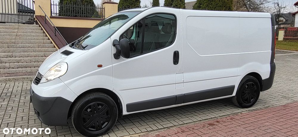 Opel VIVARO - 11
