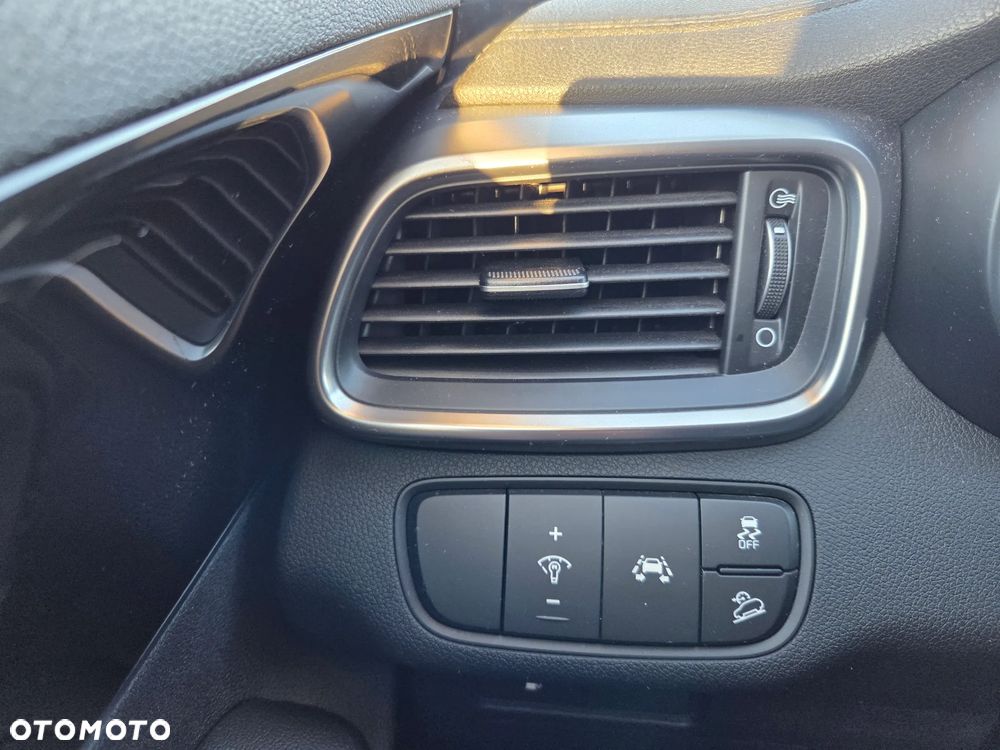 Kia Sorento 2.0 CRDI L - 19