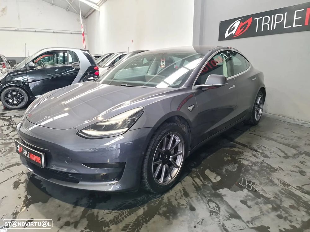 Tesla Model 3 Standard Range Plus RWD - 2