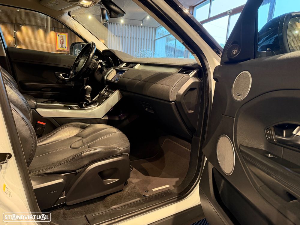 Land Rover Range Rover Evoque 2.2 eD4 Dynamic - 28