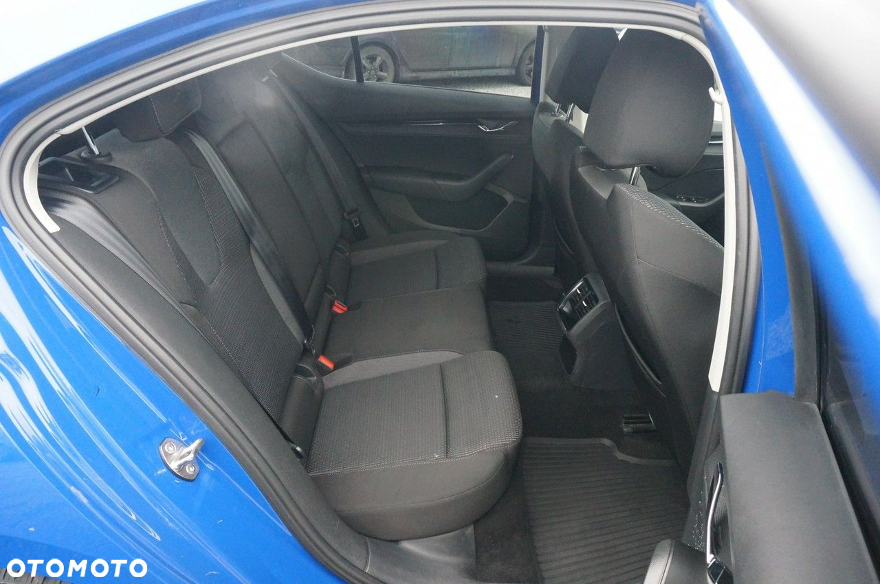 Skoda Octavia 2.0 TDI Ambition - 34