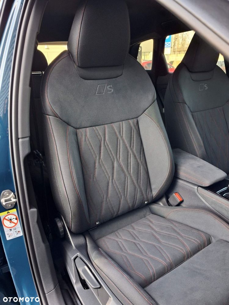 Audi Q3 - 18
