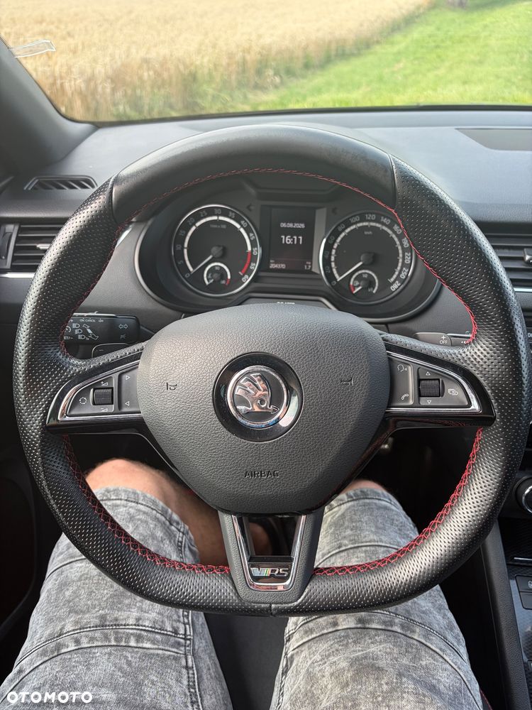 Skoda Octavia 2.0 TDI RS DSG - 37