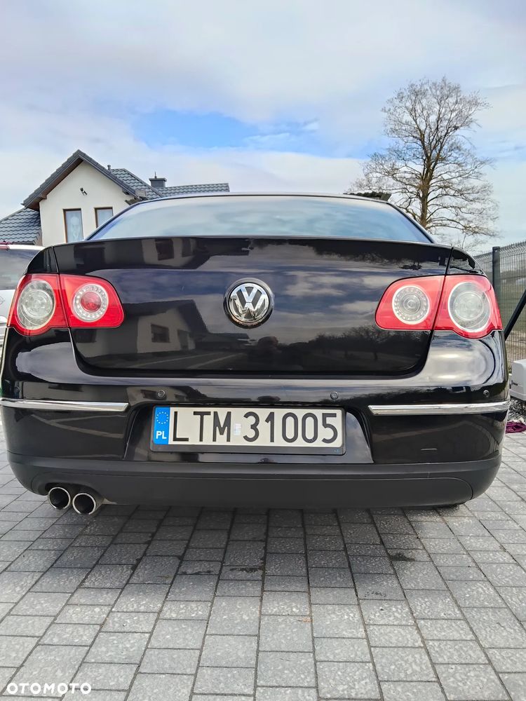 Volkswagen Passat - 2