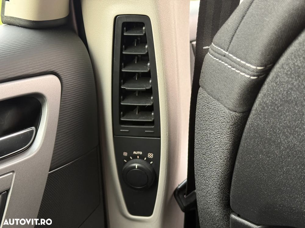 Citroën C4 1.6 THP BMP Exclusive - 24