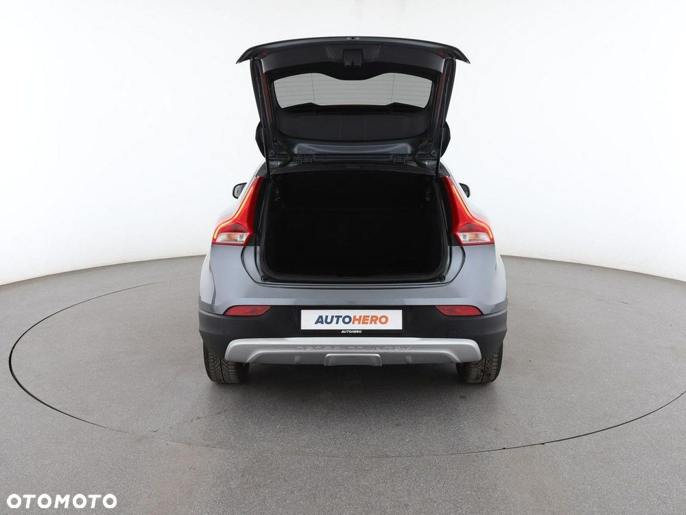 Volvo V40 Cross Country D2 - 20