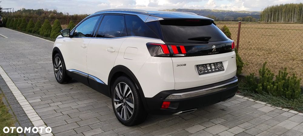 Peugeot 3008 Hybrid4 300 e-EAT8 GT - 28