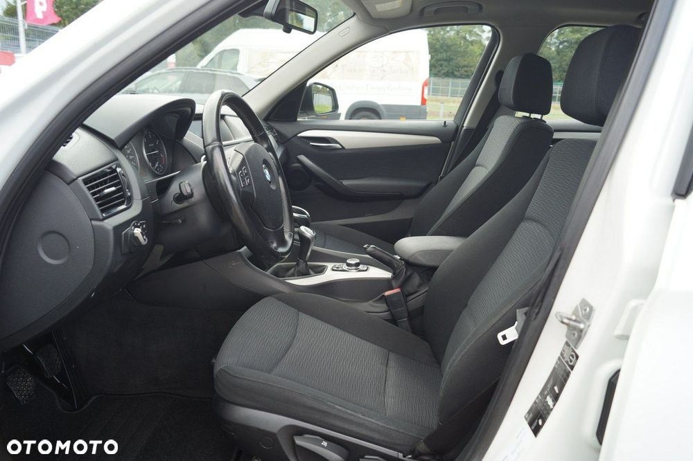 BMW X1 sDrive18d - 16
