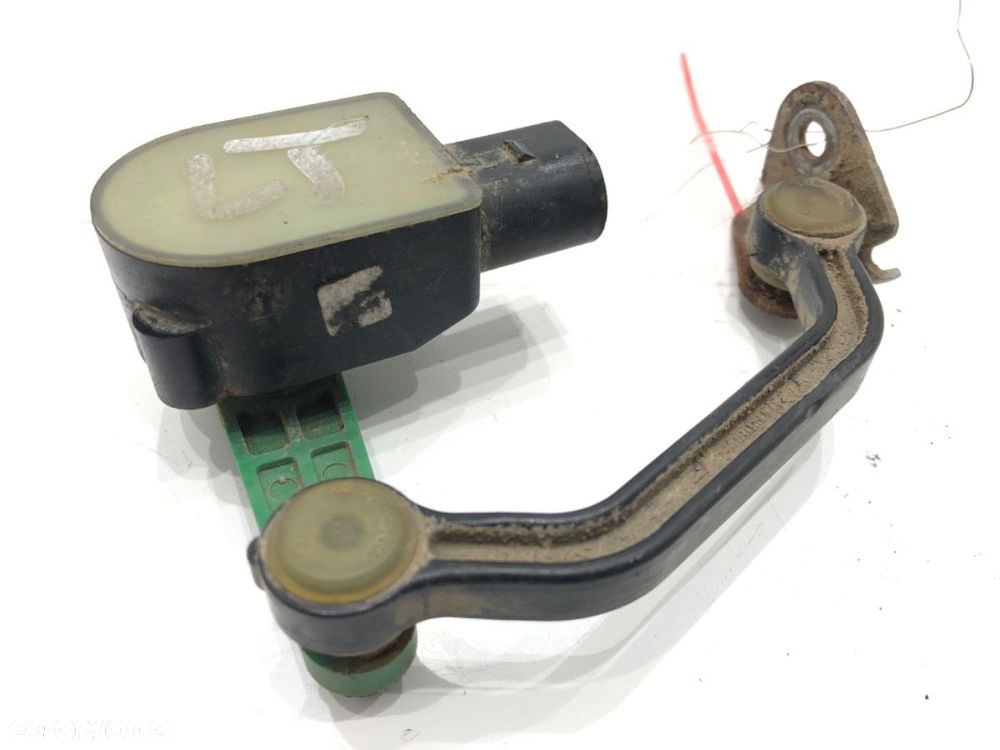 CZUJNIK POZIOMU REGULACJI ZAWIESZENIA TYŁ LEWY - 110.00 PLN - AUDI A6 C6 Avant (4F5) 2004 - 2011 - 2