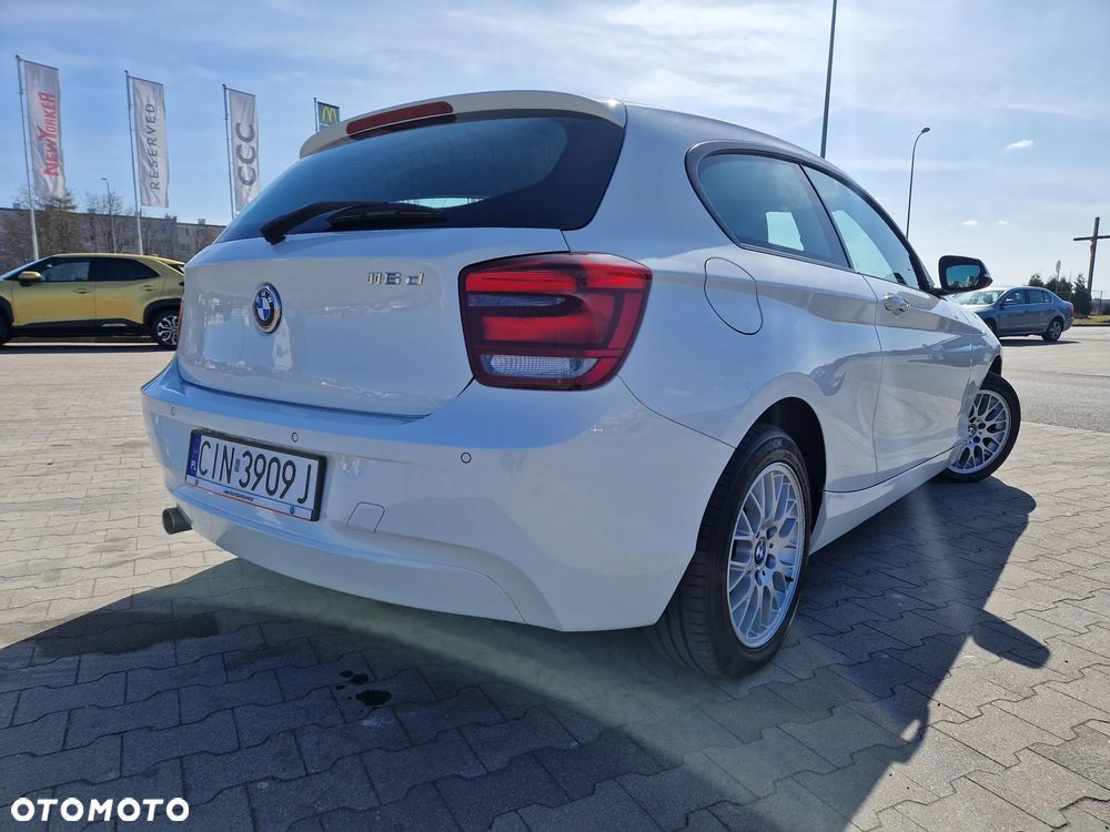BMW Seria 1 116d - 5